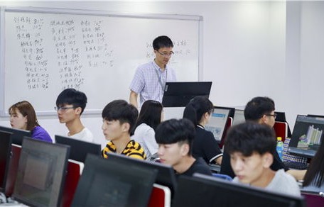 新华电子商务专业课程