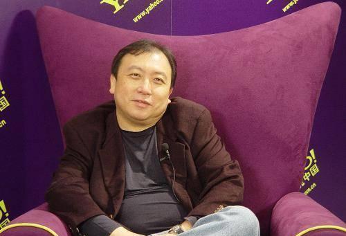 王晶曝张曼玉秘闻，她当年也是花瓶，如今却成为华语影坛的传奇女神